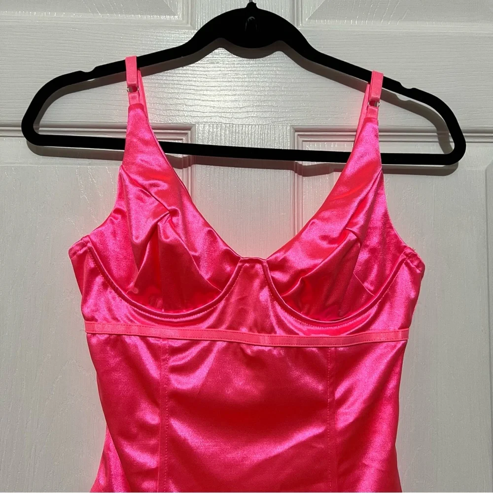 💗 *NWOT* SHEIN‎ - Women’s Satin Bodysuit - Picture 4 of 9